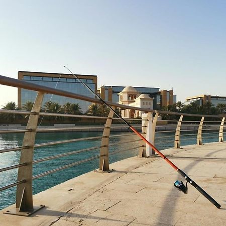Bay La Sun , Luxury Apartment With Nice View King Abdullah Economic City Kültér fotó